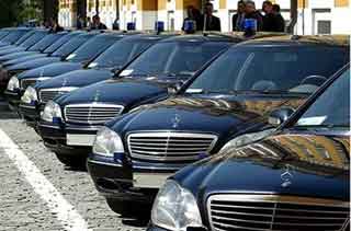 Правительство распродаст 1,5 тыс. министерских автомобилей